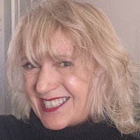 Pamela Kostur