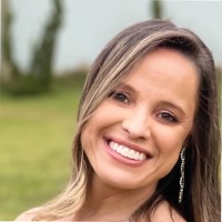 Cristiane Rosa Queiroz Cairus