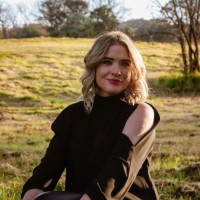 Karen Mac Adam