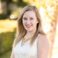 Hayley Olson, Phr