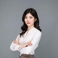 Angela Han