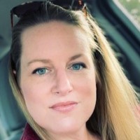 Laura Sumner