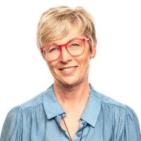 Paula Browning CMInstD