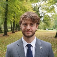 Emiel V.