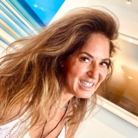 Suzanne DT Lovett