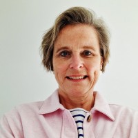 Angelien Holm