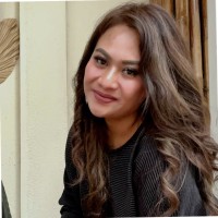 Rizki Hapsari Se, Mak, Sh, Mkn