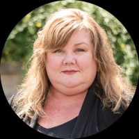 Laura Kelly