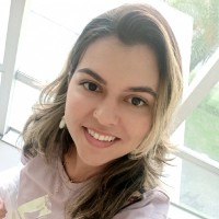Louise Cruz Correa