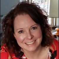 Shelley Lowis