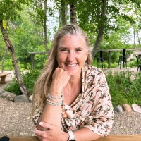Lori Ray