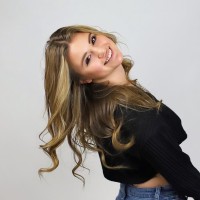 Shayna Zamrzla