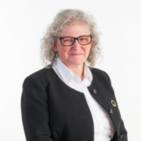 Linda Renouf