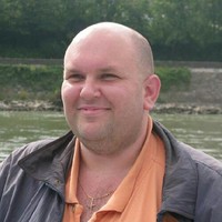 Mike Knowles