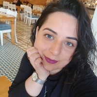 Özlem Ç.