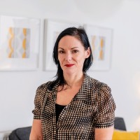 Jovana Joey L.
