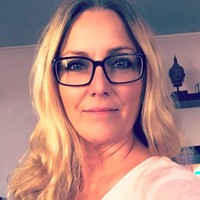 Janeth Karlsson-Elabidi