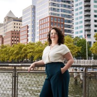 Roxanne Earley, LPM