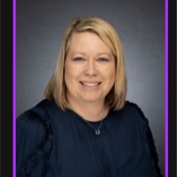 Amanda Saxton, Des
