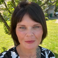 Angela Wazlawik