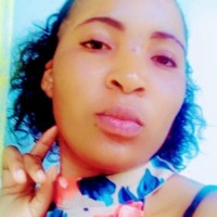 Juliana Ngueve Máquina