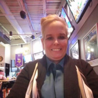Carolyn Dee