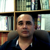 Luis Merlo Cazares