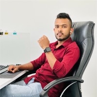 Lahiru Travince