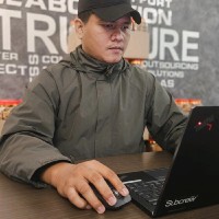 Mohd Azmi N