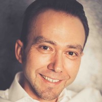 Viktor Pauly