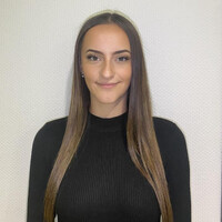 Léane Apolloni
