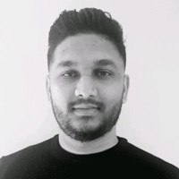 Brenden Moodley Mnziqs, Reg Qs