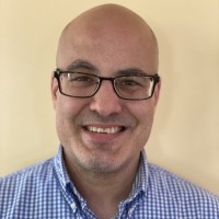 Robert M. Oliveira
