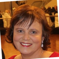 Julie Landy