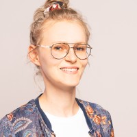 Elena Schneider