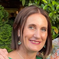 Suzanne Henderson