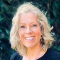 Suzanne Leider Mays