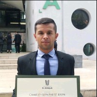 Camilo González León