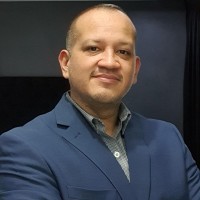 Alberto Palacios, Mba