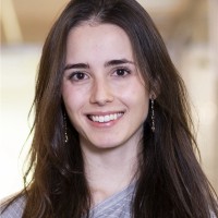 Analy Leal Moura