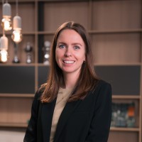 Annemieke Van Schaik