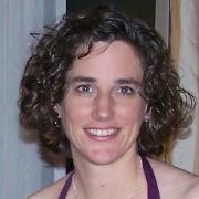 Julie Deschamps, Cpa