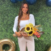 Lauren Gonzalez, Pta