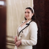 Alina Kazakova