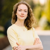 Dina Lysakova