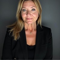 Debra Mayhall