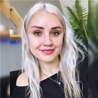 Julia-Lomé Esterhuizen