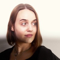 Christine Kuhrt