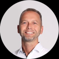 Simon Mrozek