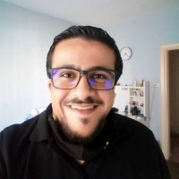 Hassan Hamdan, Cams
